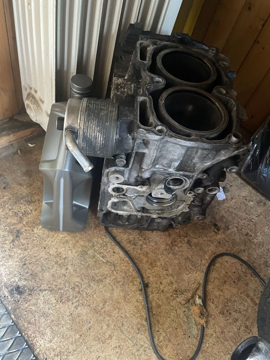 Tutti pezzi di ricambio auto: Subaru EJ205 Motor Deko – Difettoso da Sax venduto da 17u_lq8l
