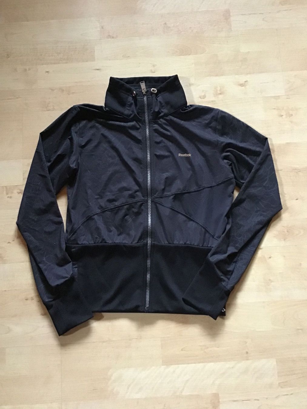 Reebok Giacche: Sportjacke "Reebok" Gr.40... – Usato da Uetendorf venduto da Koh0