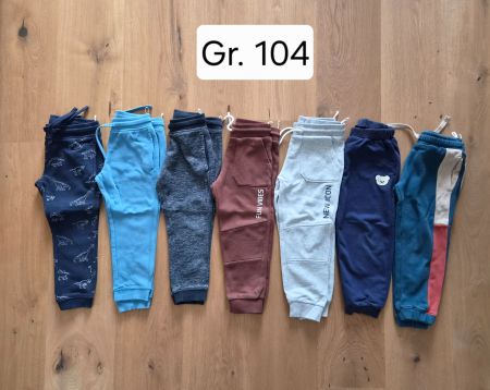 7 x Jogginghose Gr. 104
