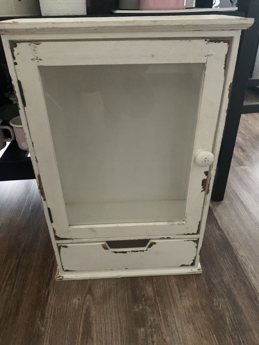 Armadi: Shabby chic Schränkli – Usato da Emmen venduto da Bgucci_girl
