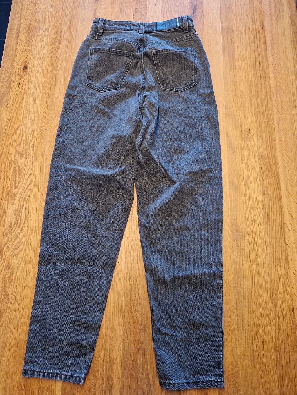 Jeans: WHY! Jeans grau Gr. 34 – Nuovo (secondo la descrizione) da Frauenkappelen venduto da sarahgygax_ 1