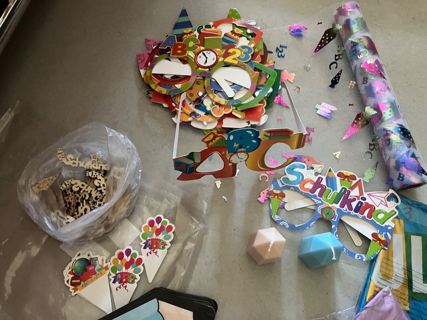 Alle Dekorationen: Partyset Schulanfang – Neu (gemäss Beschreibung) aus Niederglatt ZH von boeca82 1