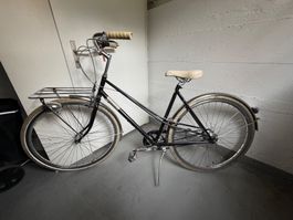 Schönes Creme Cycles Damenvelo / Citybike