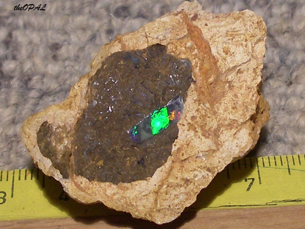 Minerali & Pietre curative: theOPAL *** ROHER BOULDER OPAL 114,90ct *** – Nuovo e nell'imballaggio originale da Ebnat-Kappel venduto da theOPAL