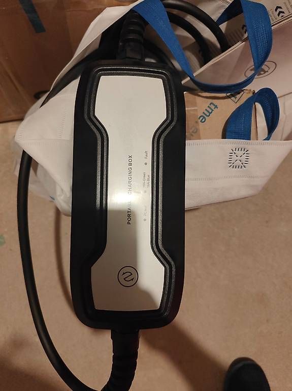 Batterie-Ladegeräte: EV Charger Type 2 / Schuko – Gebraucht aus Davesco-Soragno von ale_dn6g