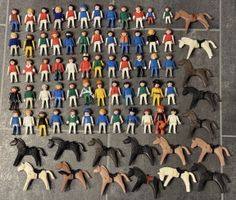 Playmobil Geobra 1974 Vintage - 60 Klickys & 17 Pferde RAR