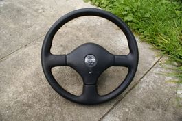 Volant de Nissan 100NX