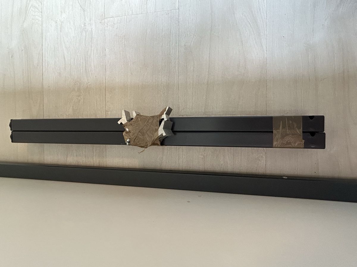 Bureaux: Office desk – D'occasion à Zürich par mai_sxv7 2