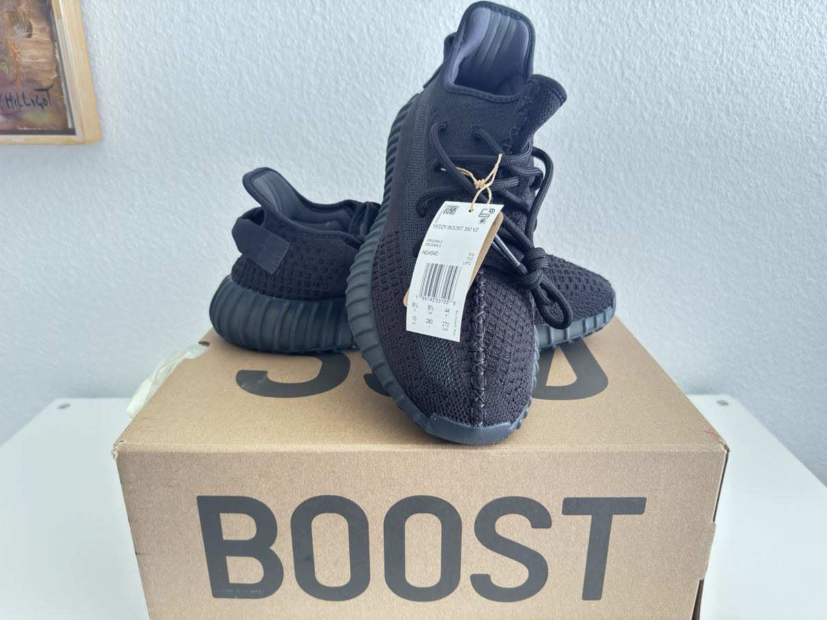 Adidas Chaussures hommes: Adidas Yeezy Boost 350 V2, Size 10, Black – Neuf (Voir description) à Urtenen-Schönbühl par ShawnHova22 5