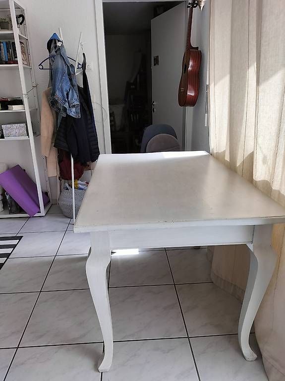 Tables: Holztisch weiss zum Essen oder Basteln – D'occasion à Heimberg par Claudia778 2