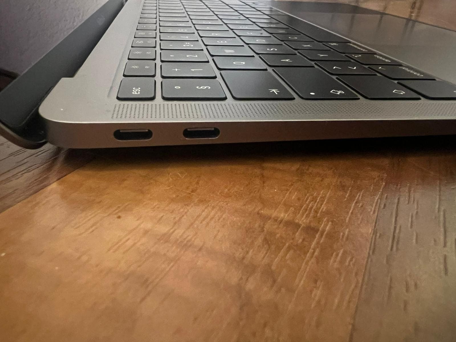 Apple Portables: Apple MacBook Air 13'' Space Grau – D'occasion à Härkingen par fabienne.s02 3