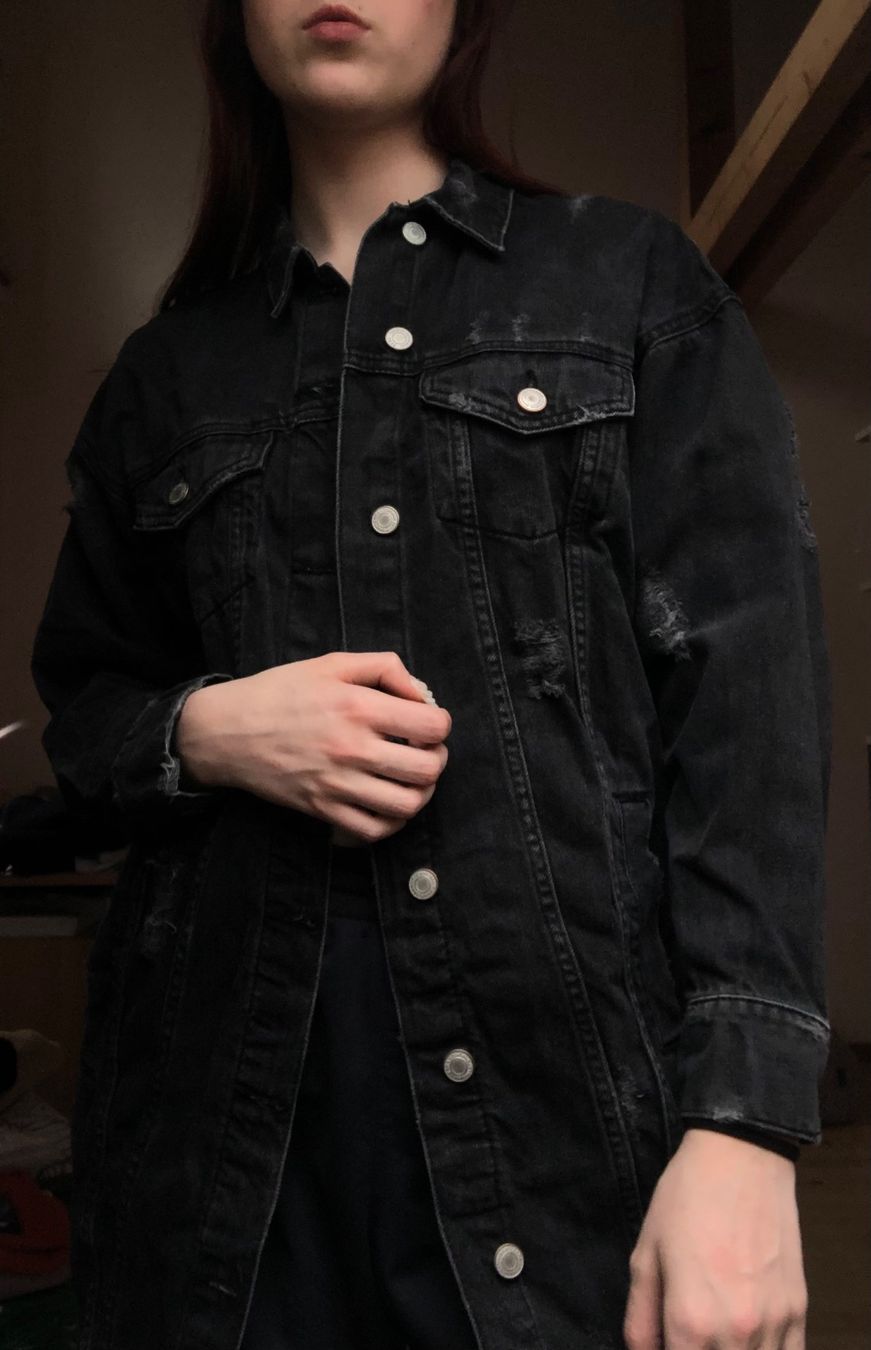 Zara Giacche: Veste en jean noir effet déchiré – Usato da Bulle venduto da sop_ct6x 1