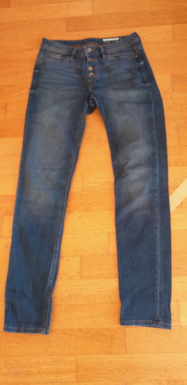 Esprit Jeans: Jeans Grösse 27 – Usato da Worb venduto da Osterthal