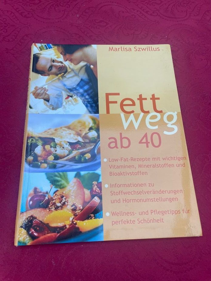 Bücher: Fett weg ab 40 Marlisa Szwillus – Gebraucht aus Bergdietikon von book-4-you