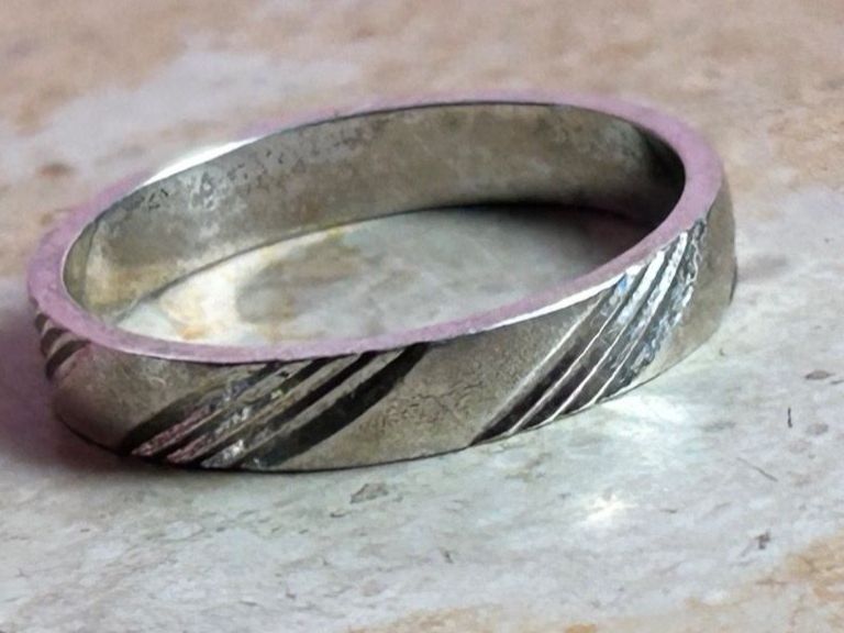 Anelli: Silberring Streiffi (50) – Usato da Laufen venduto da Bellebellezza