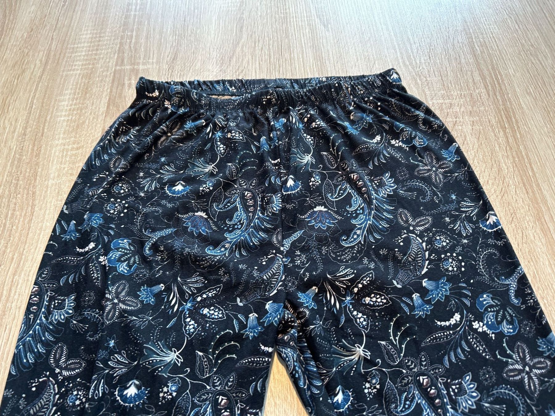 Leggings: Leggings schwarz mit Muster von Chicorée Gr. L – Usato da Brunnen venduto da Nala2929 3