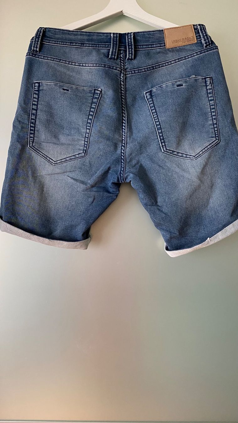 Jeans: Kurze Jeans von Urban Surface, Grösse 33 – Gebraucht aus Zürich von hulahup 1