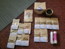 Räuchermischungen-Set mit Räuchersand & Kohle