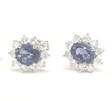 Ohrstecker: 2 blaue Saphire, Diamanten, Weissgold, 1490.-