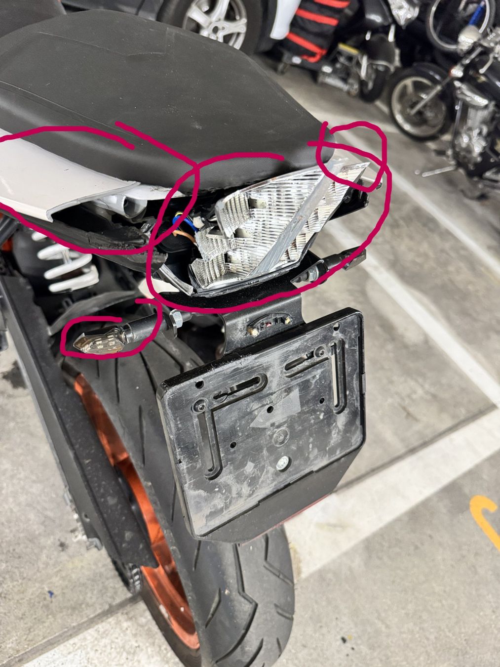 KTM Route: KTM Duke 390 2019 Umfall – Défectueux à Opfikon par sam_7vxm 2