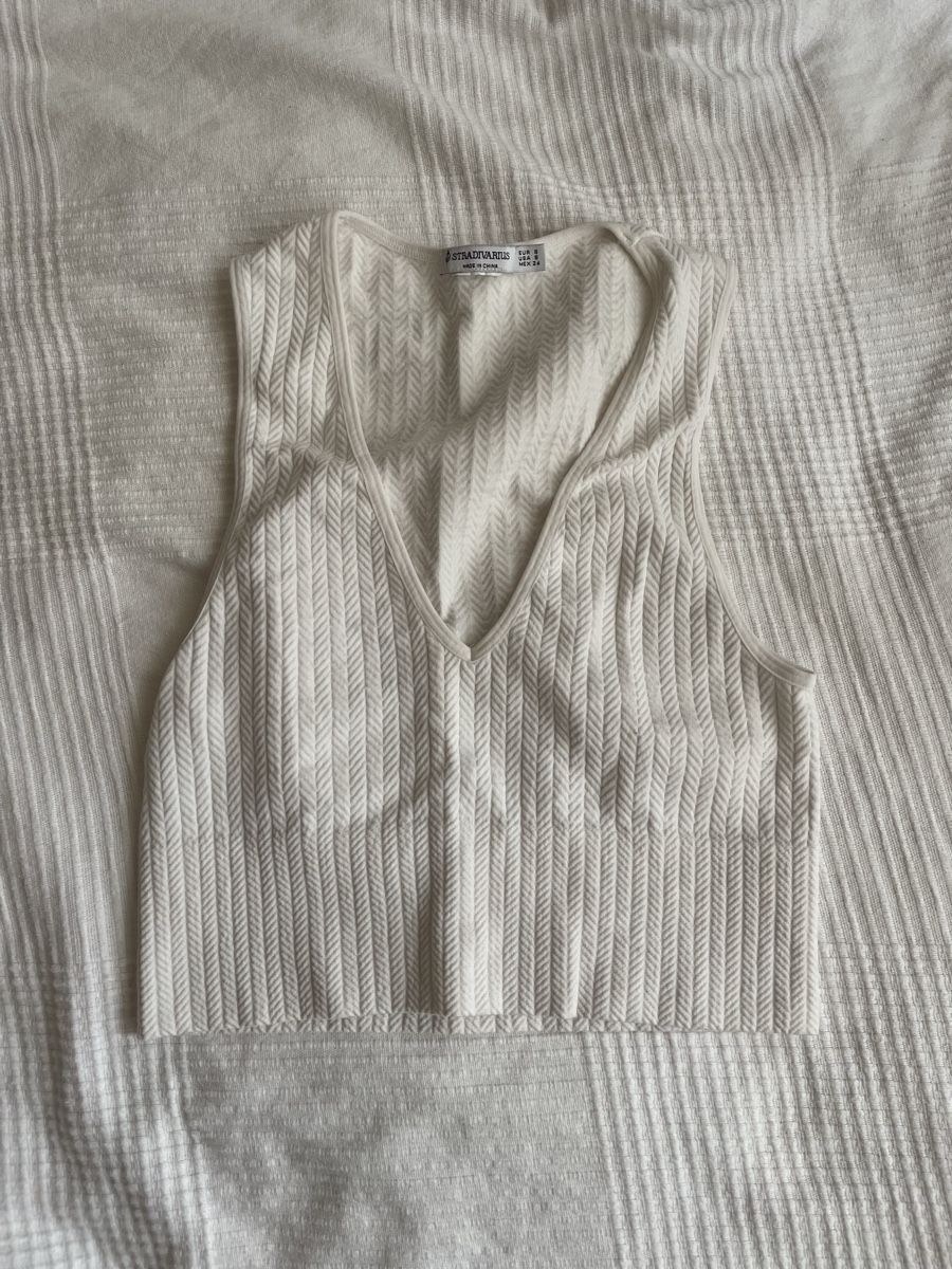 Top: STRADIVARIUS Top, Creme Weiss, Gr. S – Usato da Elfingen venduto da han_hb5z