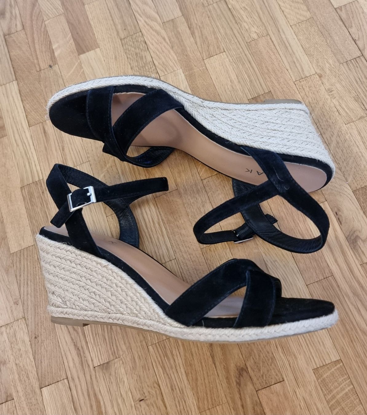 Damenschuhe: Sandales compensées cuir noires Jonak taille 38 – Gebraucht aus Veyrier von Leilazizou 1