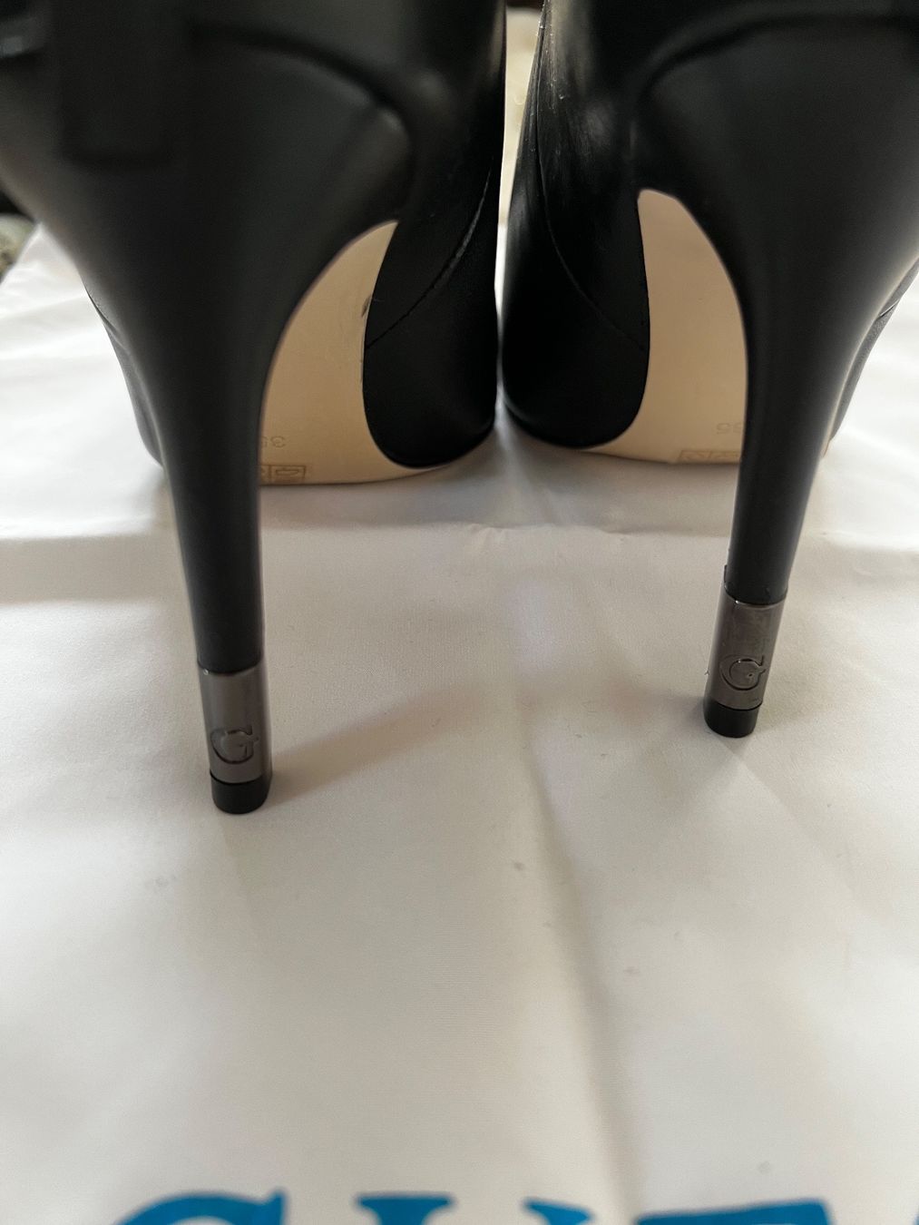 Guess Damenschuhe: Guess – Gebraucht aus Pully von Kalissa 2