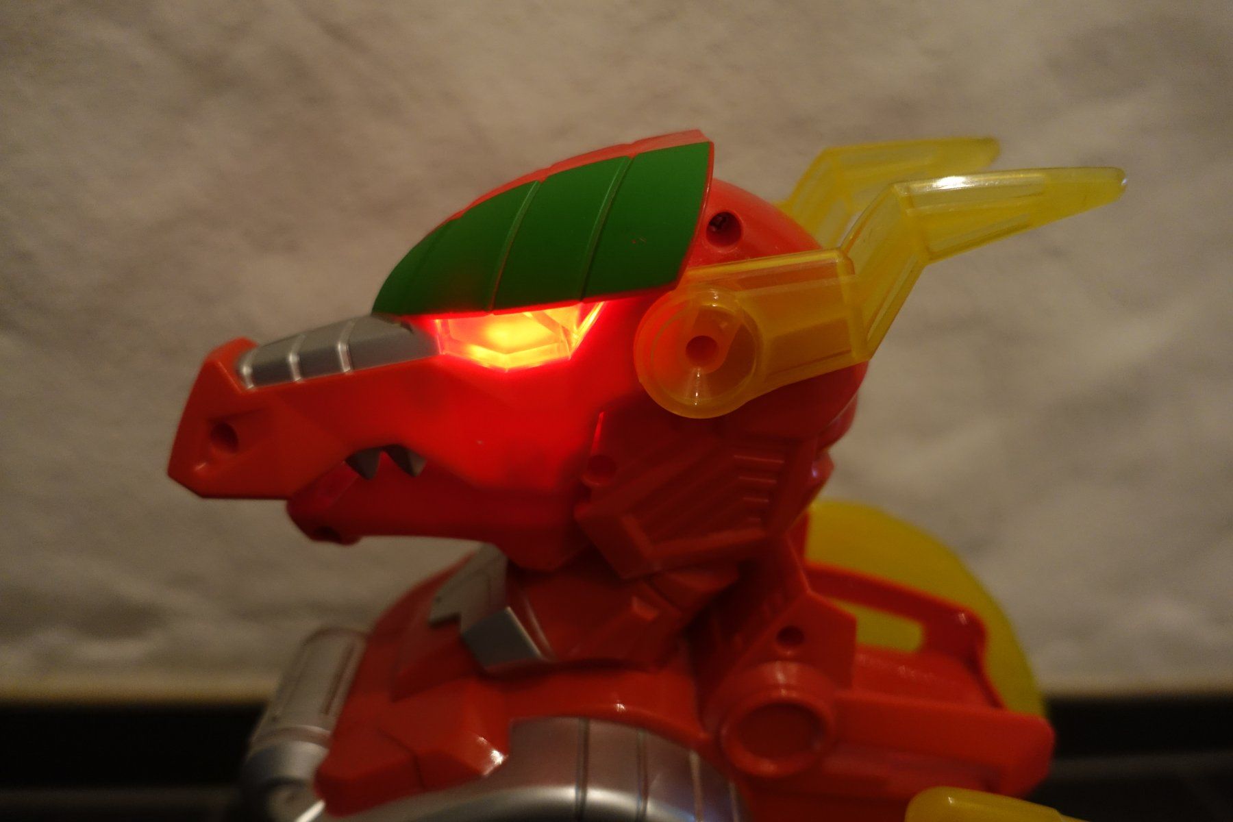Giocattoli: Power Rangers Drachen mit Figur – Usato da Belp venduto da Mazarron58 3