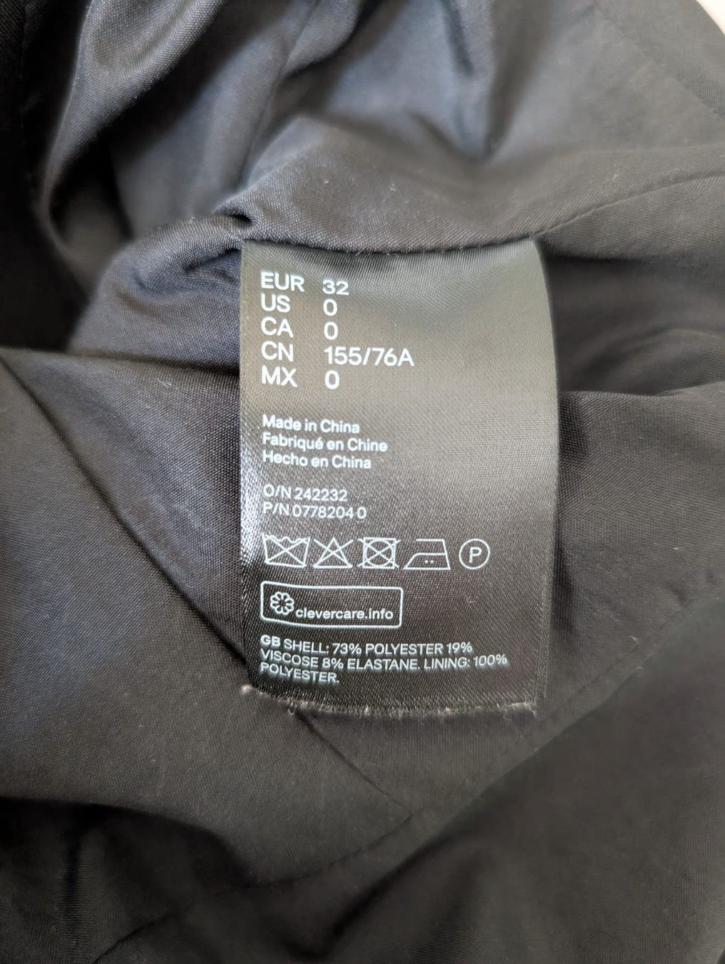 H&M Giacche: Schwarzer Blazer – H&M – Größe 32 – Usato da Winterthur venduto da Arkadii 3