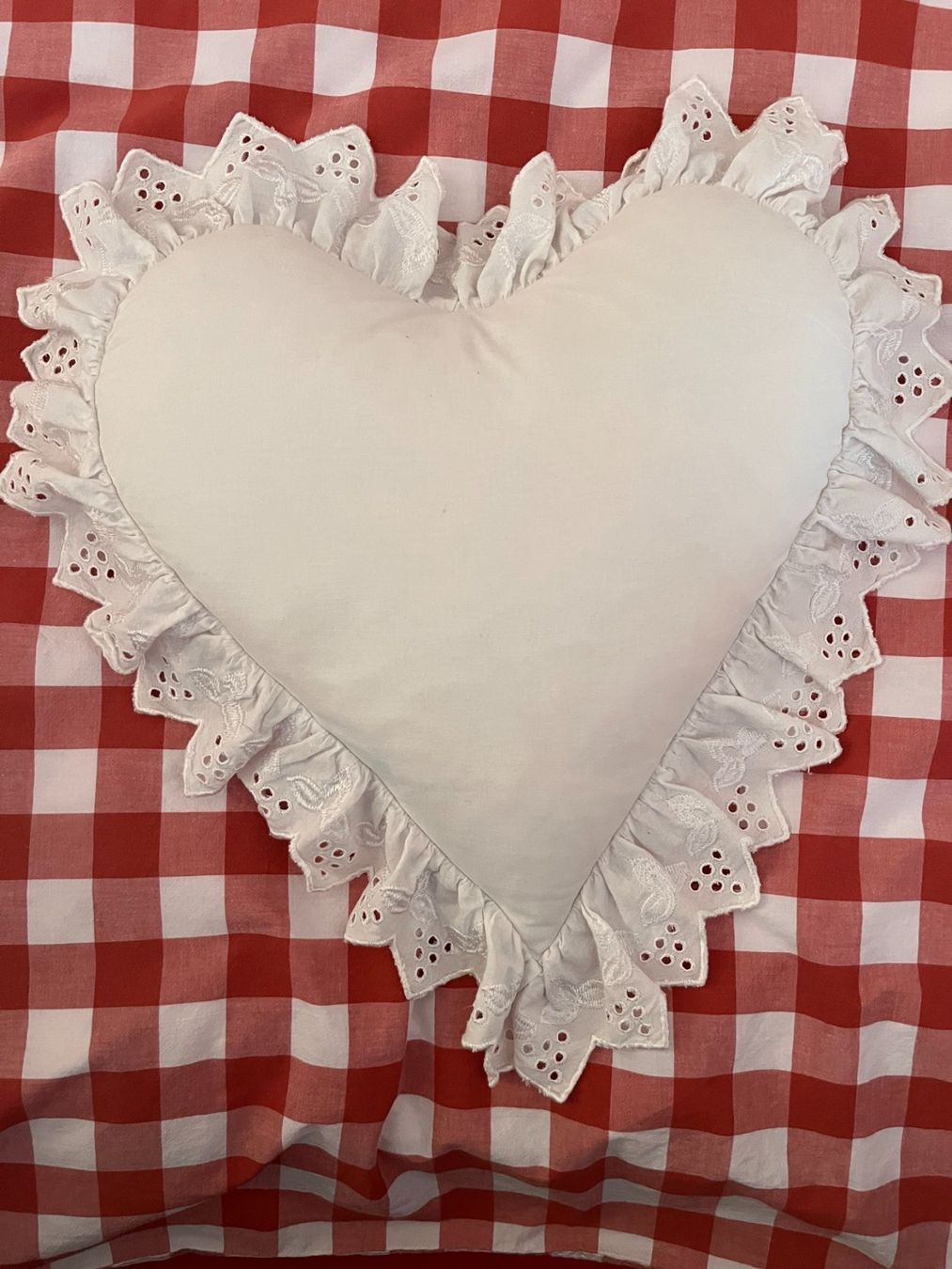 Kissen: Paire de coussins en forme de coeur – Gebraucht aus Pully von Artemisya