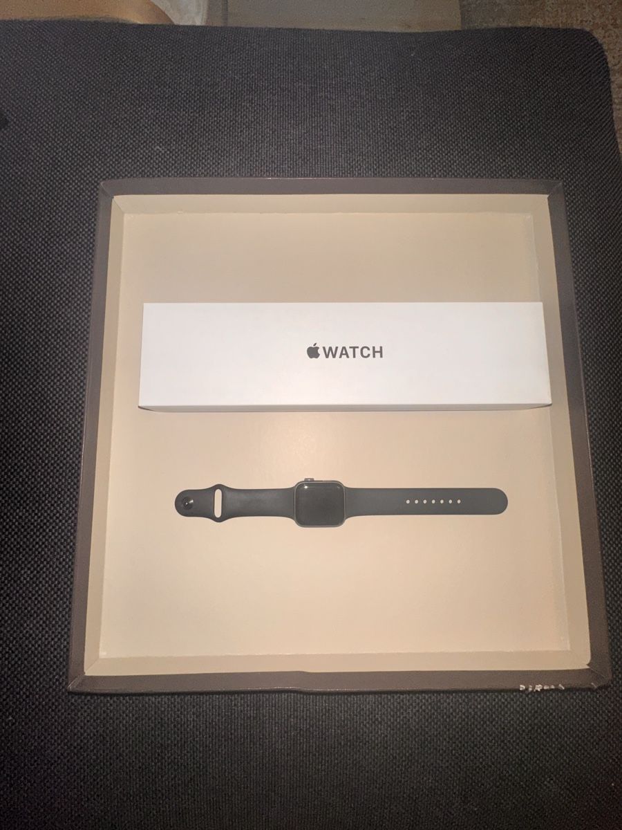 Apple Smartwatch: Apple Watch SE 1st Generation 40mm – Usato da Winterthur venduto da aykutkozandagi 1