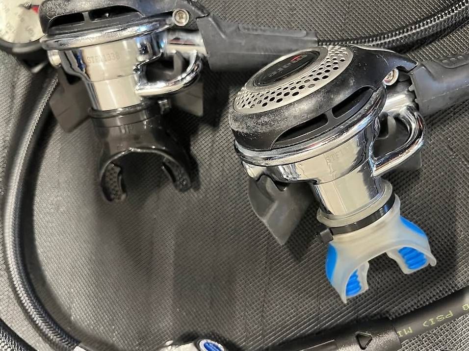 Respiratori & Giubbotti: Atemregler Mares Abyss MR 22 – Usato da Faulensee venduto da Neubi71 3