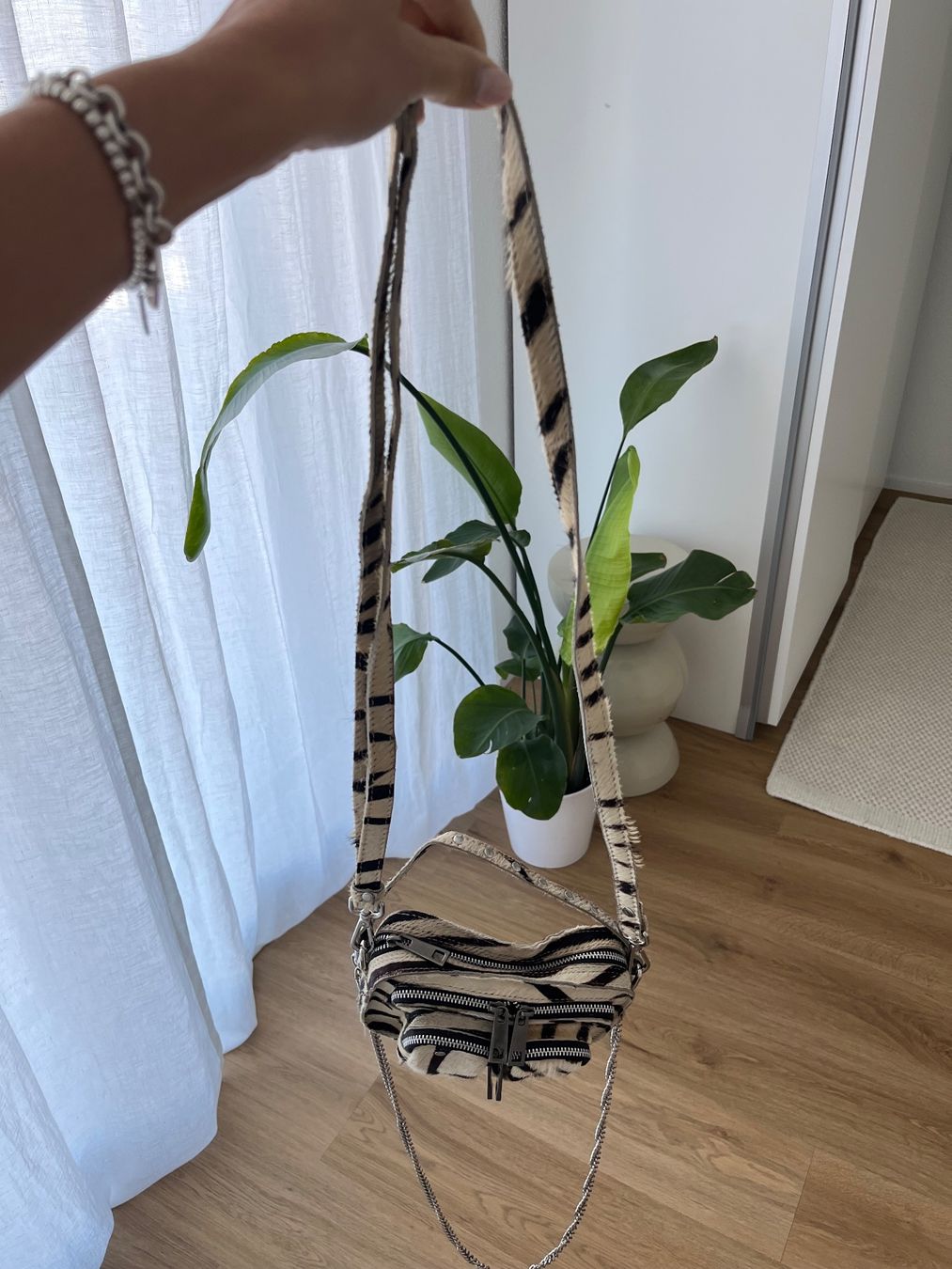 Borse da donna: Núnoo Handtasche klein – Nuovo (secondo la descrizione) da Galgenen venduto da eka_v87z 3