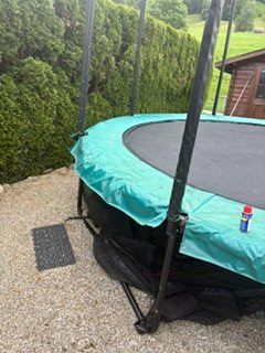 Trampolini: EXIT Trampolin Umfang 13.19m – robust – Usato da Appenzell venduto da marvdo 2