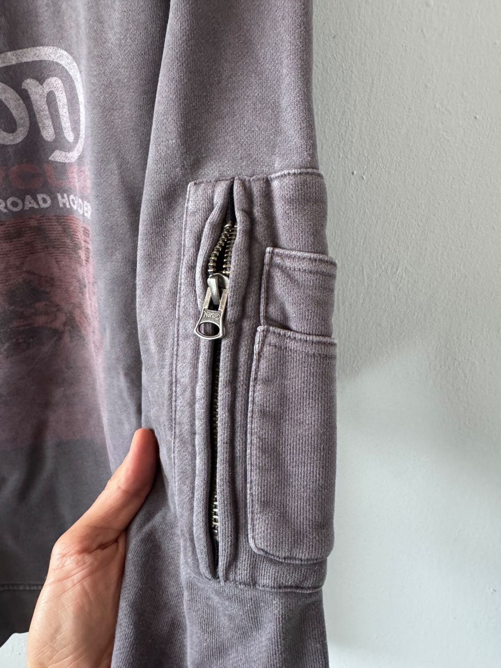 Pullover & Sweatshirts: Norton motorcycles pullover MEN L – Gebraucht aus Neuchâtel von _Easy_to_Find_ 3