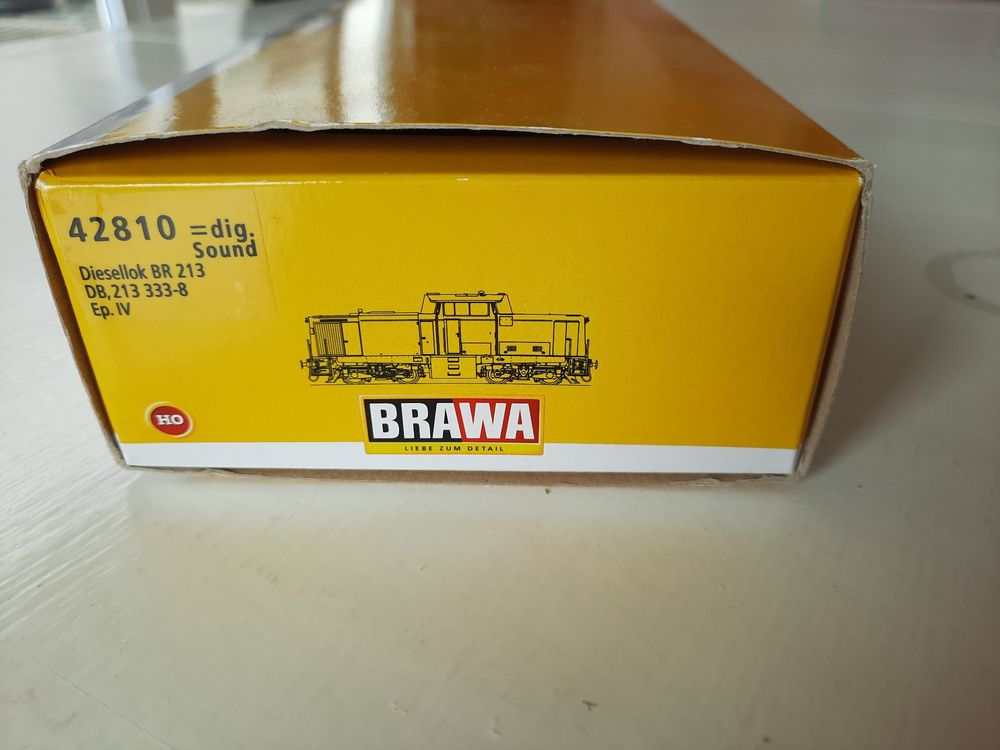 Locomotive BRAWA Diesel Locomotive V100. 10-23 HO ref 42826 Parfait etat