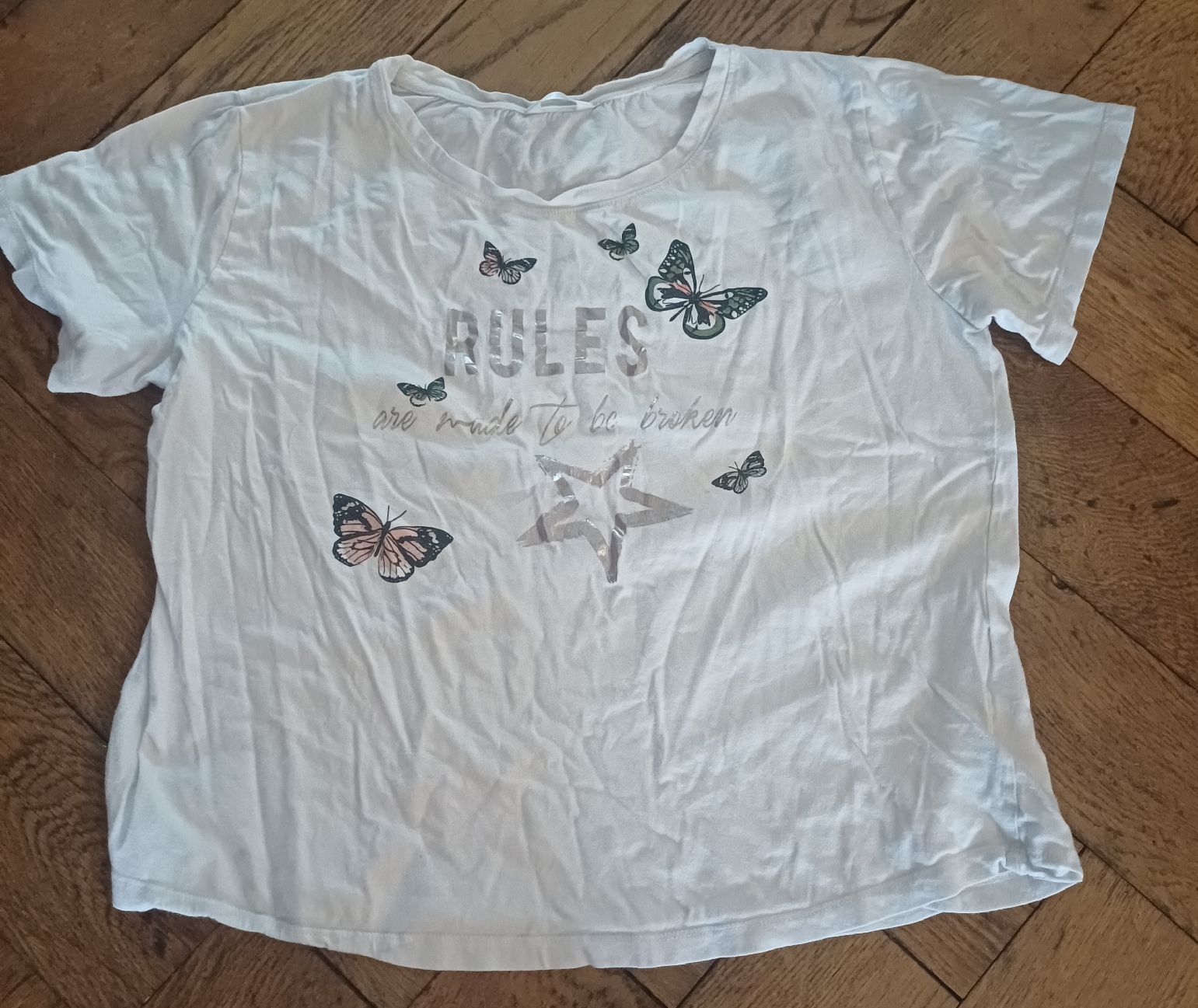 T-Shirts: T-Shirt Grösse L von Chicorée – Gebraucht aus Schönenwerd von pomodor