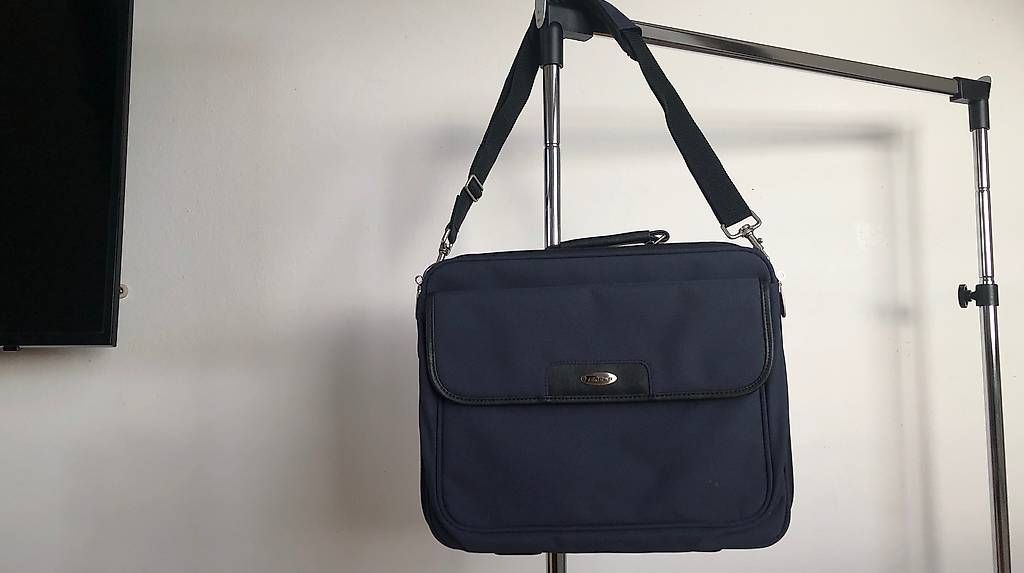 Valigie & Borse: Sac attaché-ordi de bureau – Usato da Neuchâtel venduto da mas_62j5