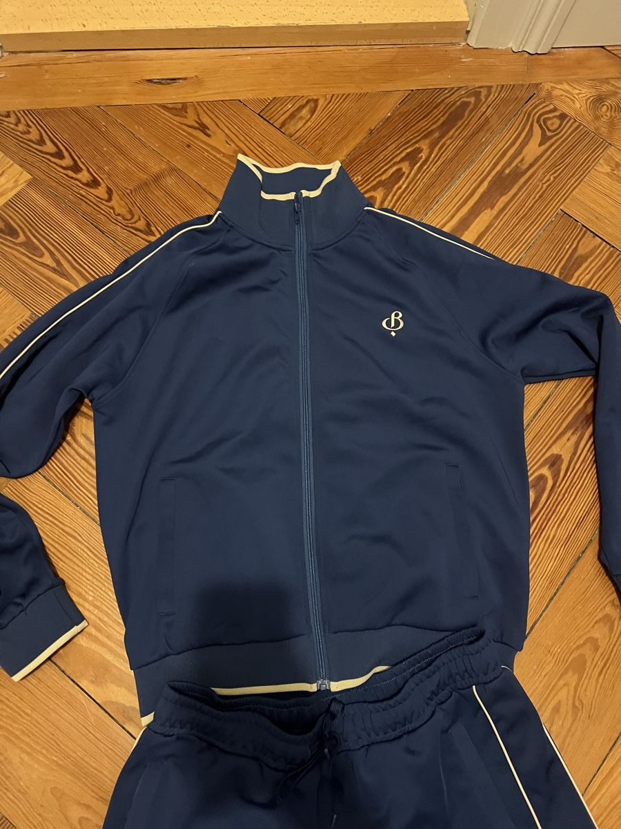 Completi, tute sportive e funzionali: Badmon Tracksuit – Usato da Zürich venduto da cac3 4