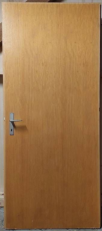 Porte: Türe Holz – Usato da Kottwil venduto da Mmvzphs