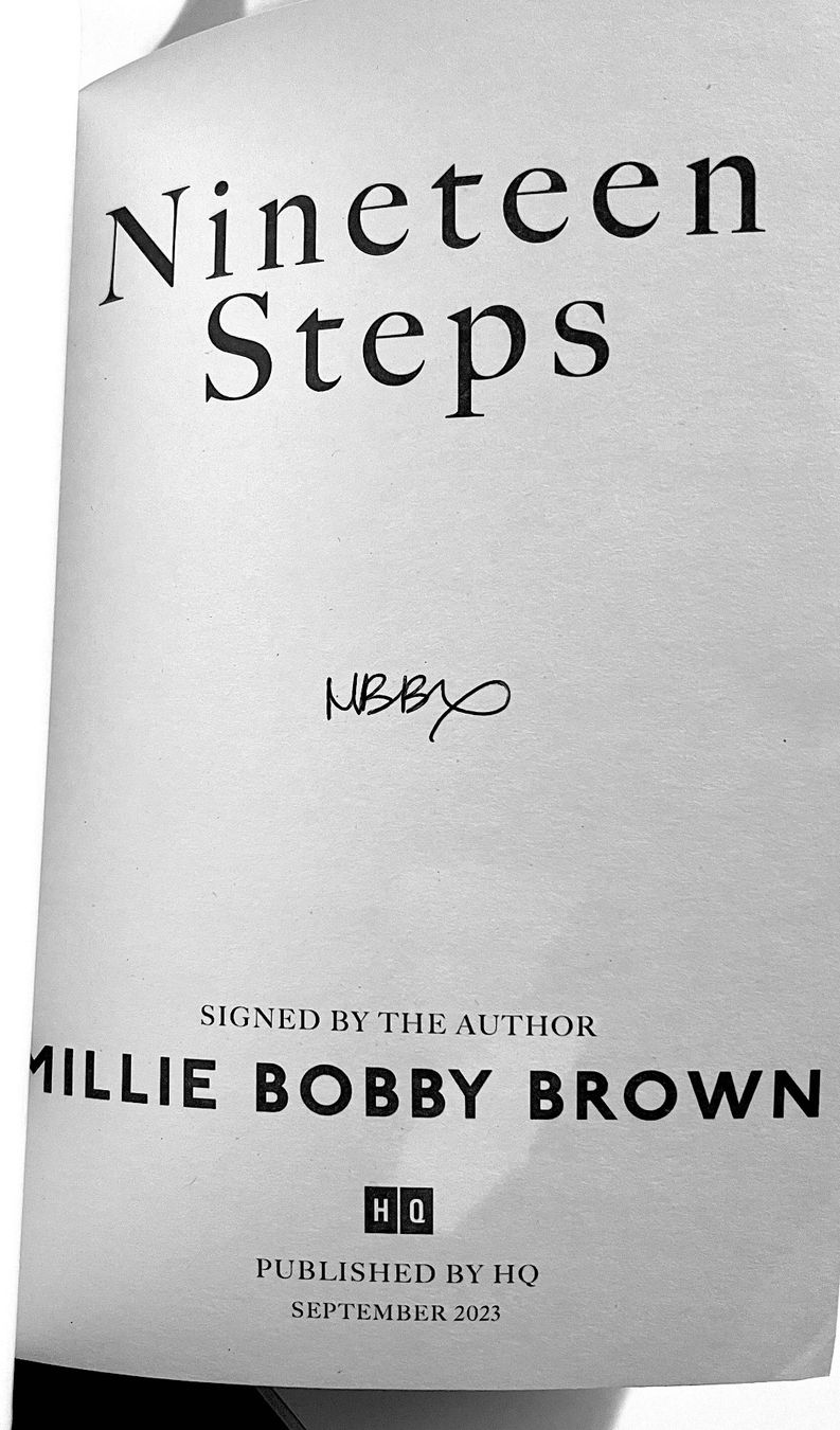 Autogramme: Stranger Things Millie Bobby Brown Autogramm ORIGINAL  COA! – Neu (gemäss Beschreibung) aus Solothurn von StarsInYourHome