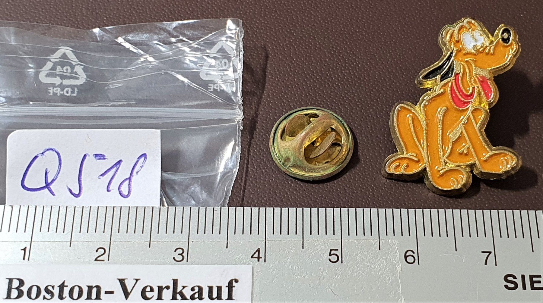 Placchette & Badge: Q518 - Pin Walt Disney - Pluto / ESSO – Usato da Reinach BL venduto da Boston-Verkauf 2