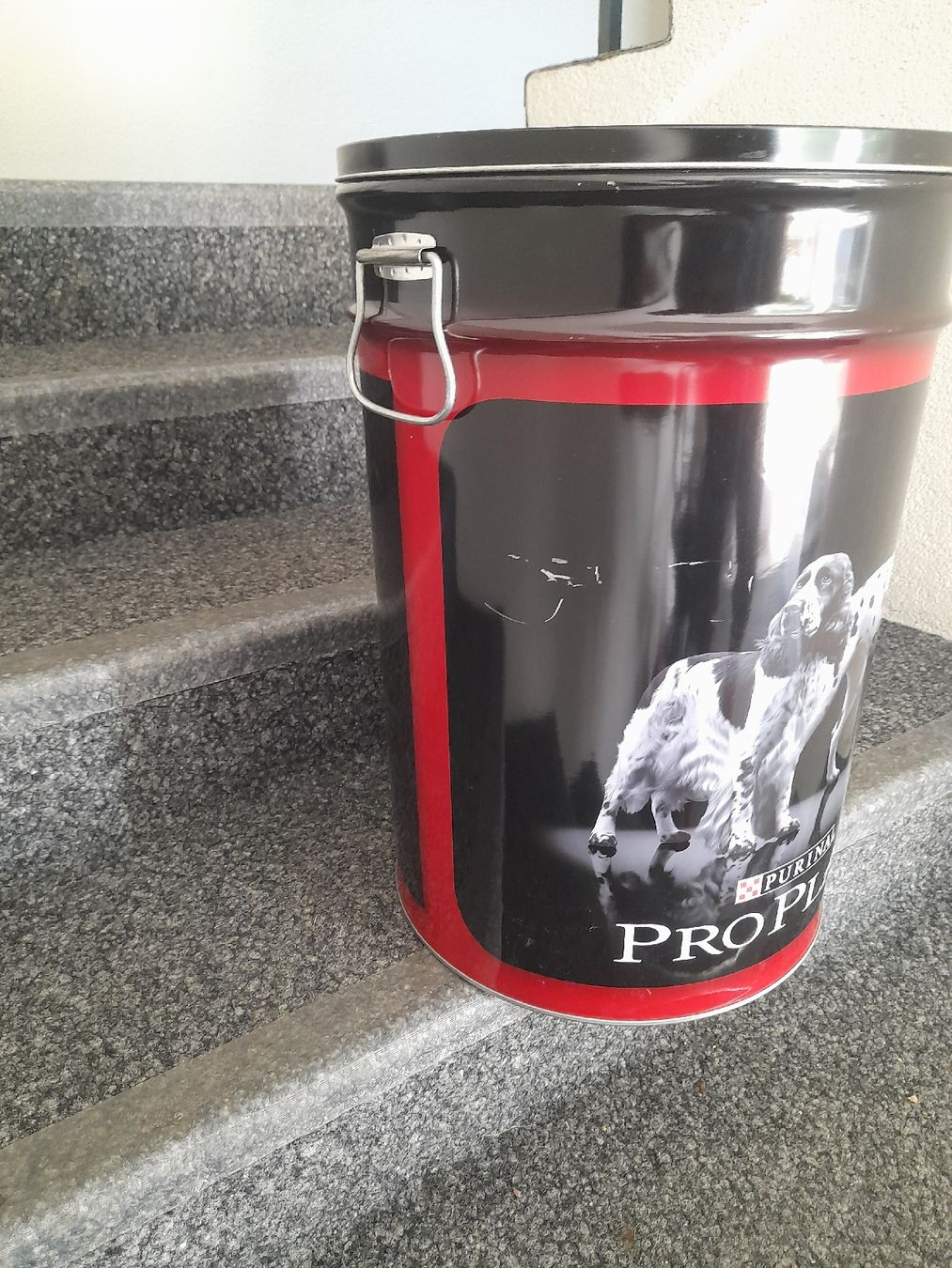 Altro in Decorazioni & Accessori: Große Futterdose Blechdose Blechtrommel v. Purina Pro Plan – Usato da Glattbrugg venduto da B_B 1