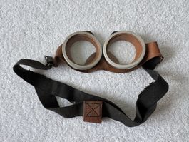 Militär Brille