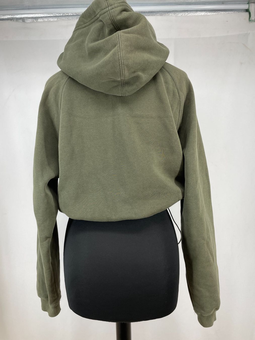 Calvin Klein Pullover & Sweatshirts: CALVIN KLEIN - Pull à capuche M – Gebraucht aus Lausanne von PlusValue_Lausanne 1