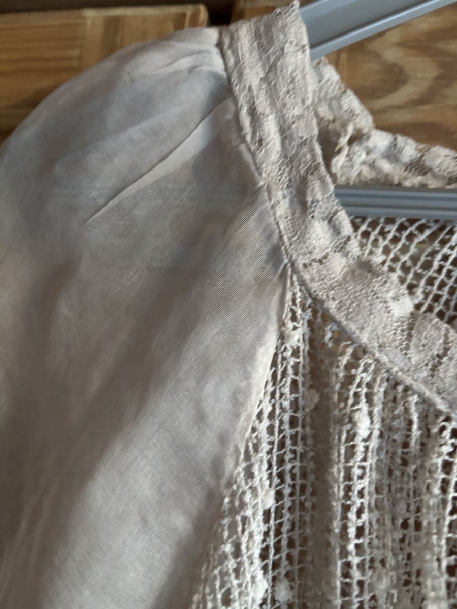 T-shirt: Shirt mit Spitze & Organza – Usato da Balsthal venduto da wasserente 3