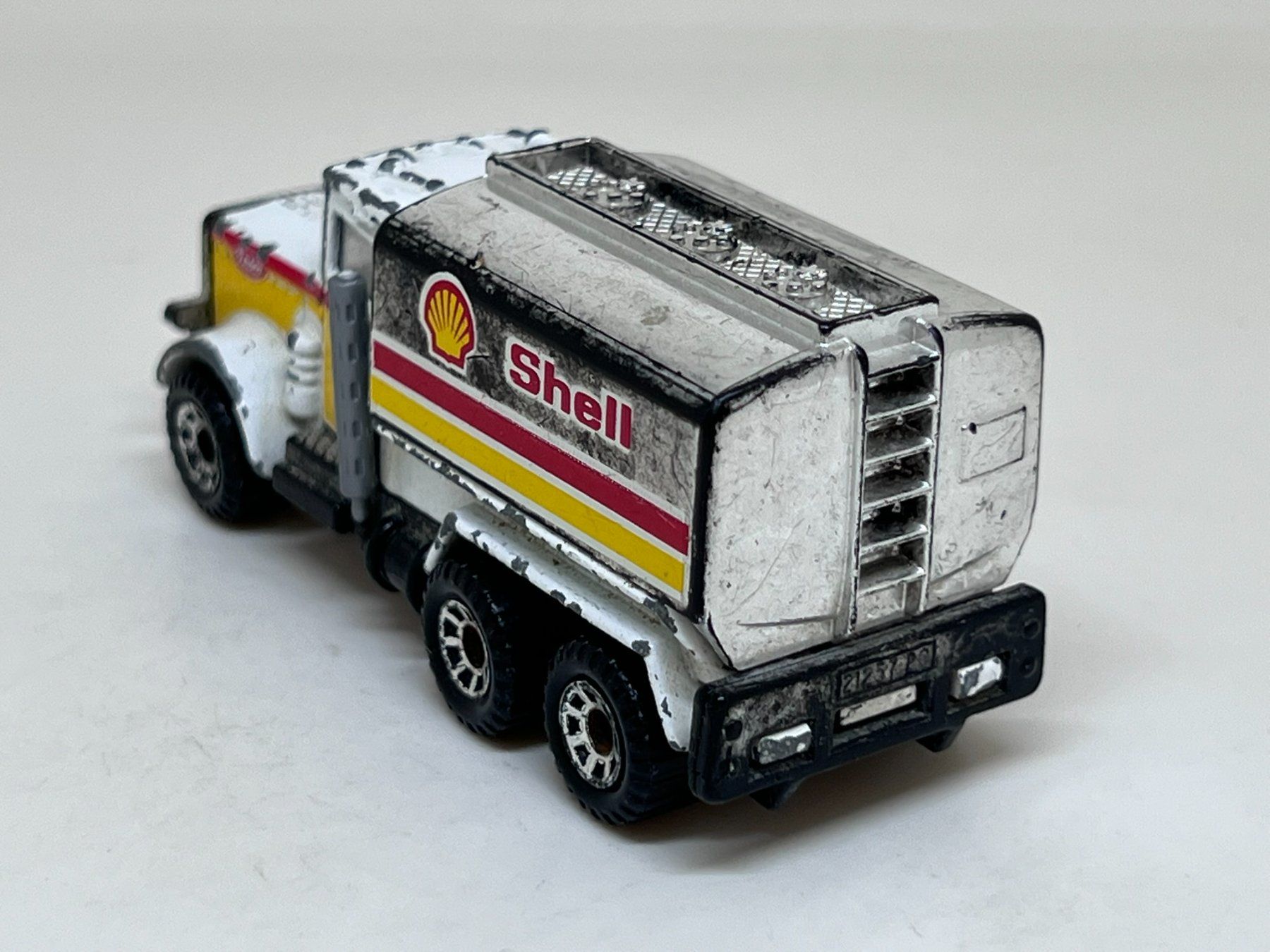 Matchbox Modellini d'auto: Matchbox Peterbilt #292 – Usato da Wildegg venduto da LaaBoutique 2