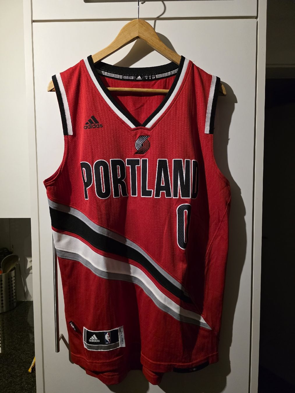 Leibchen & Hosen: NBA Jersey Grösse S – Gebraucht aus Pratteln von Luca.Leuenberger77
