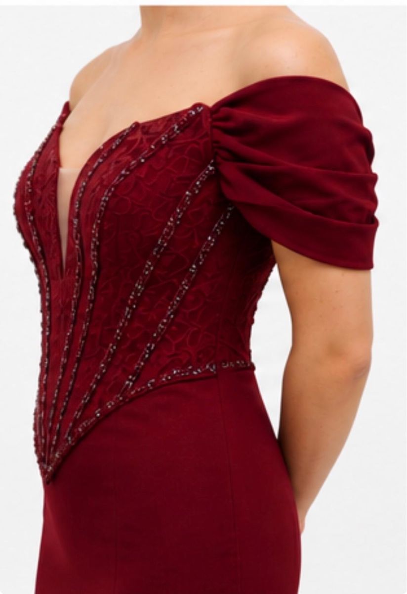 Vestiti: Bordrotes Abendkleid, schulterfrei, – Nuovo (secondo la descrizione) da Schwerzenbach venduto da hus_7y2z 1