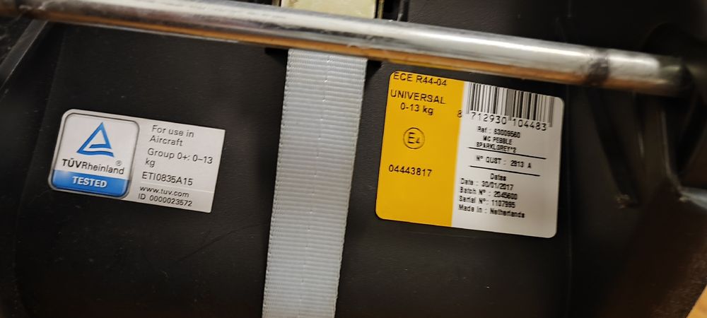 Maxi-Cosi Seggiolini per auto: MAXI COSI 0-13kg ohne Basisstation inkl. Zubehör – Usato da Knonau venduto da mo87 5